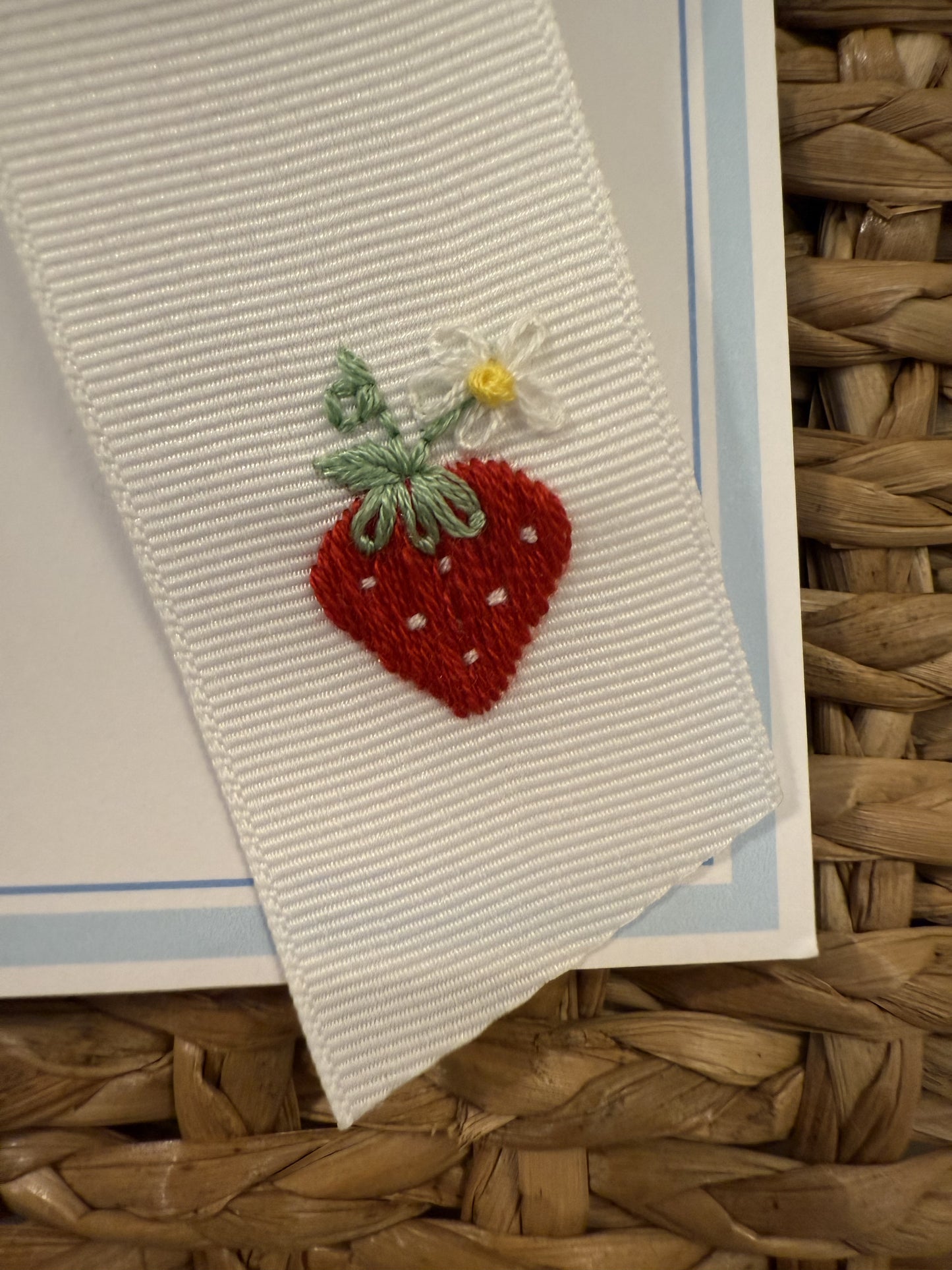 Strawberry Hand-Embroidered White Grosgrain Bow - Medium